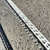 Профиль ПВХ углов. штукатур. перфорир. L3м /Лига Профиль ПВХ углов. штукатур. перфорир. L3м /Лига